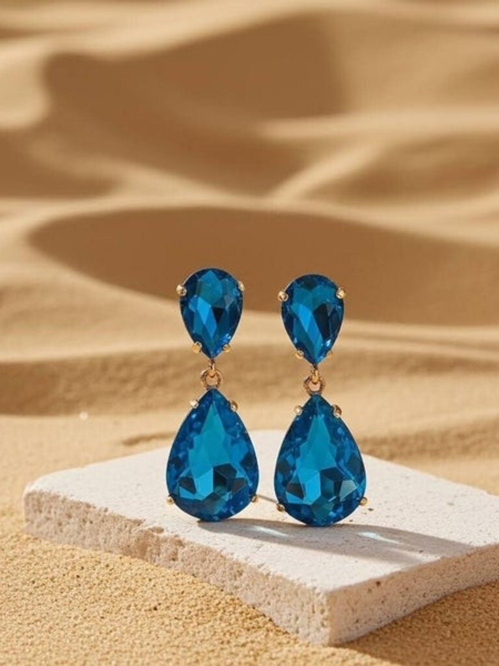 NWOT Azure Blue Teardrop Crystal Drop Earrings